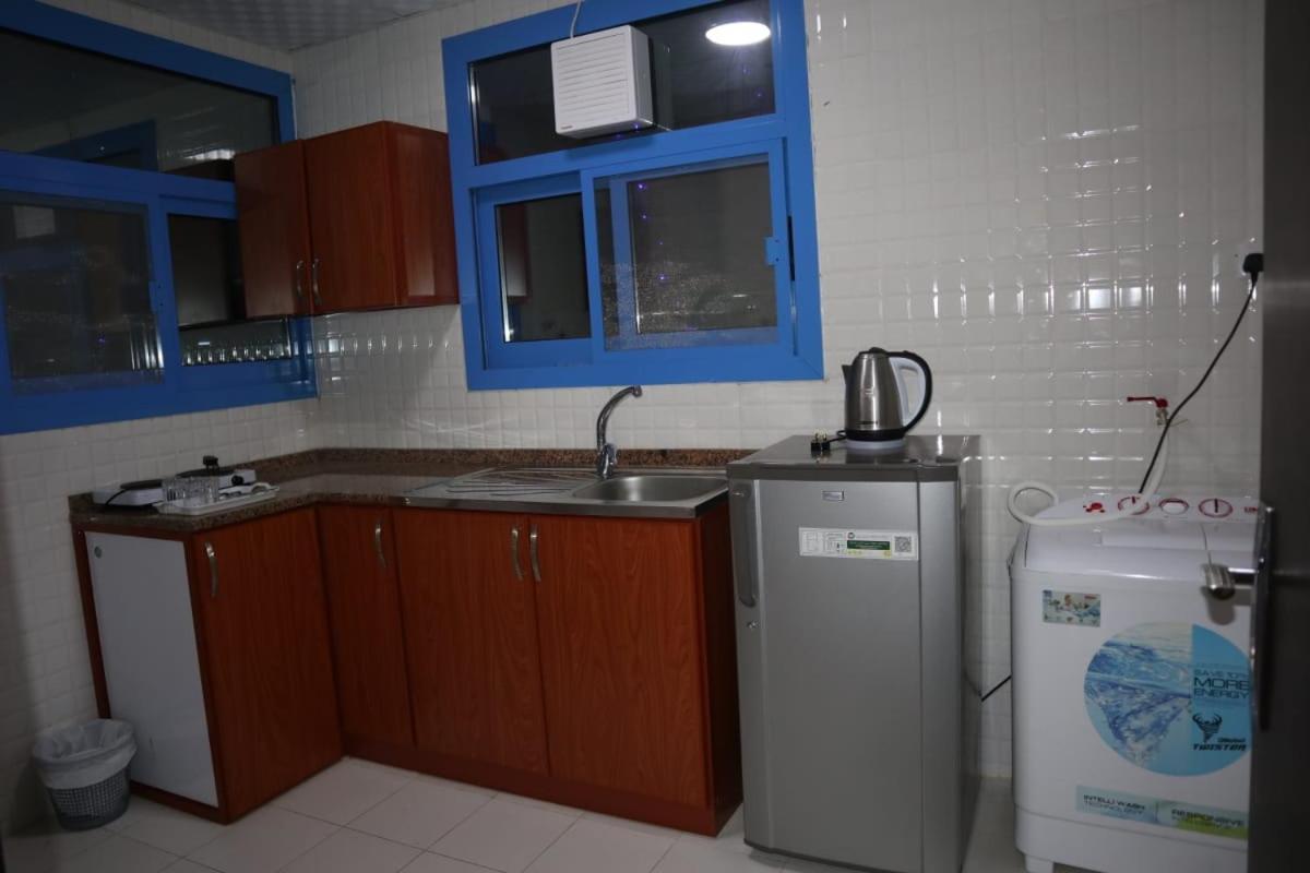 Luluat Al Khaleej Hotel Apartments - Hadaba Group Of Companies Adschman Exterior foto